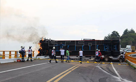 accidente de camíon en el suroeste de México Una tragedia en las vías de México